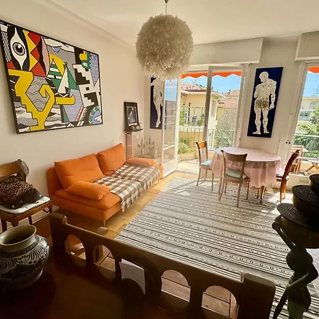 Lejlighed Beautiful T2 With Balcony Near Downtown *