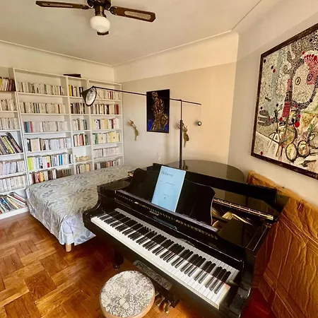 Apartmán Beautiful T2 With Balcony Near Downtown *